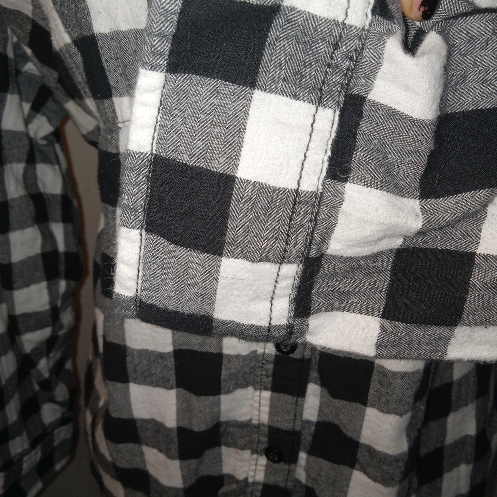 Size 1X button up Long Sleeve with collar From St. Johns Bay 100%cotton - Picture 12 of 15
